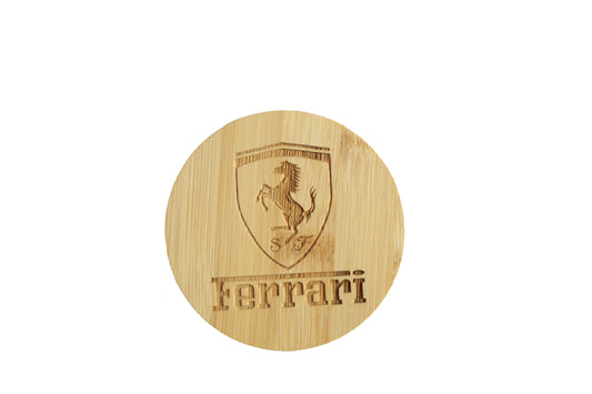 Dessous de verre en bambou gravé blason Ferrari